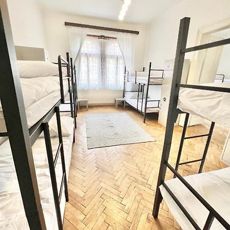 Hostel Jasmin Praga Zewnętrze zdjęcie