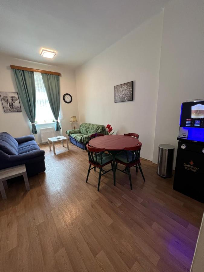 Hostel Jasmin Praga Zewnętrze zdjęcie