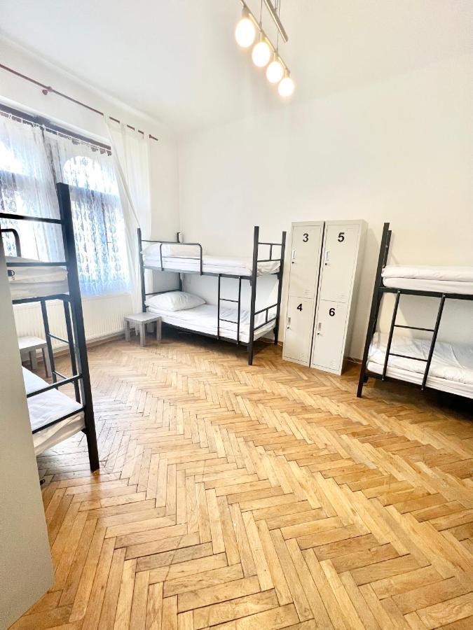 Hostel Jasmin Praga Zewnętrze zdjęcie